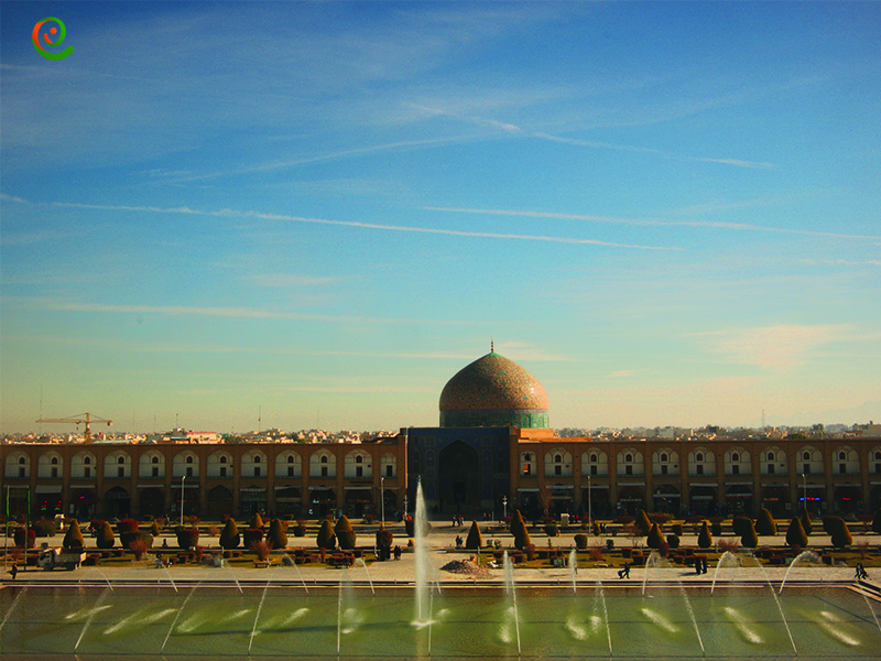 ساعات بازدید از میدان نقش جهان اصفهان که از جاذبه های گردشگری استان اصفهان به شمار می رود